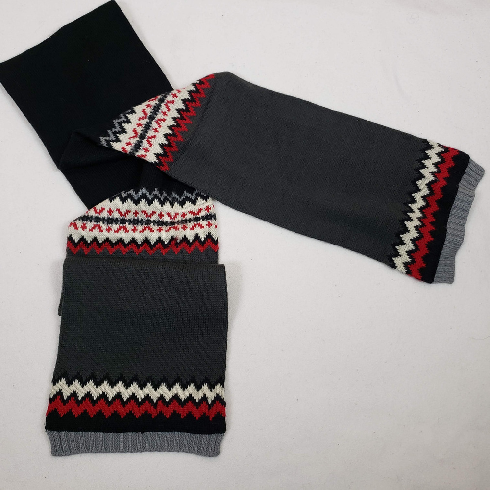 Madison 88 New York City Scarf Gray Red Zig Zag